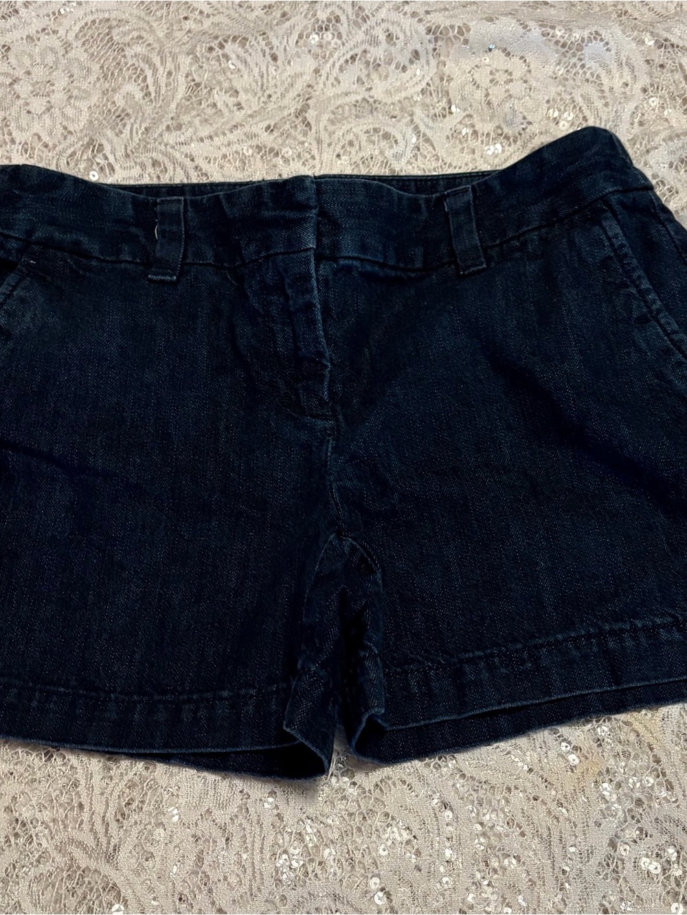 Ann Taylor Pre-loved Women’s Navy Denim Jean Shorts Size 00